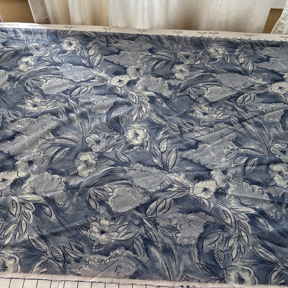 1.5 Yards 56” Gray/Blue Floral Semi-Sheer Polyester Fabric - Picture 8 of 12